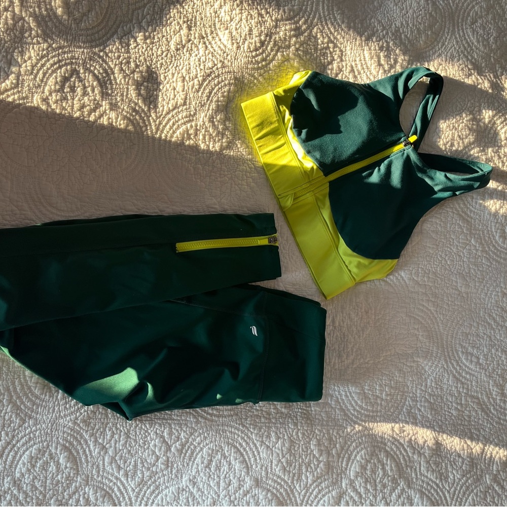 Fabletics leggings and sports bra